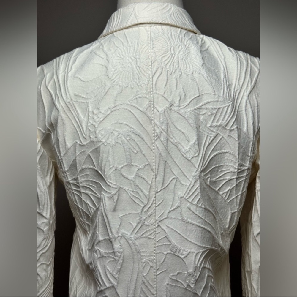 NWT Gucci Ivory Floral Textured Blazer - Size 42/US 6 - Picture 8 of 15